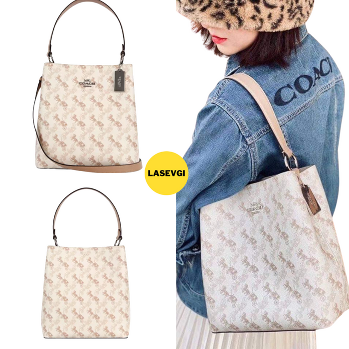COACH Town Bucket Bag Horse and carriage print in Ivory