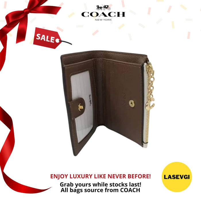 COACH Snap Card Case Wallet in crossgrain leather Chalk F73867