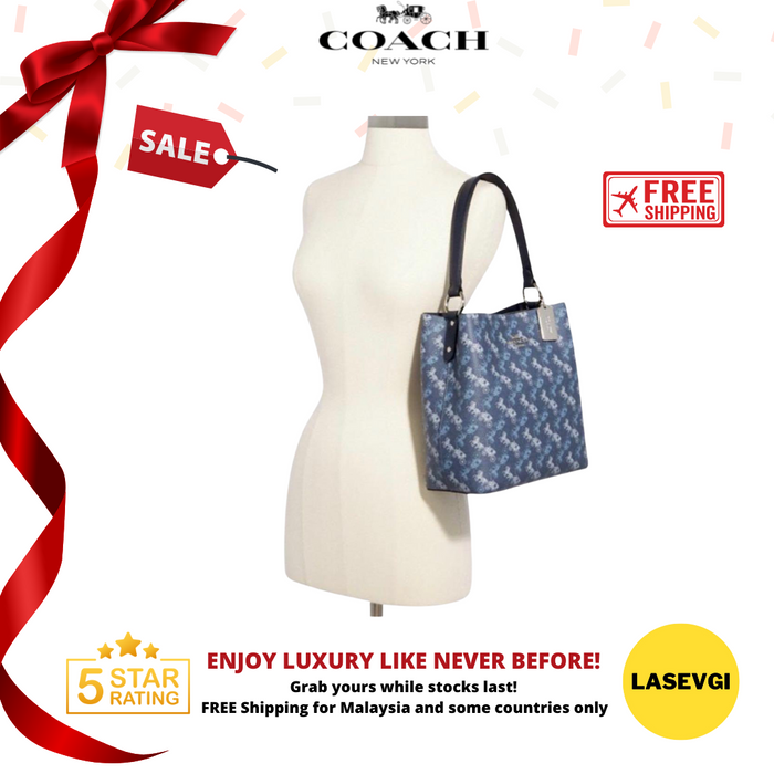 COACH Town Bucket Bag Horse and carriage print in Navy